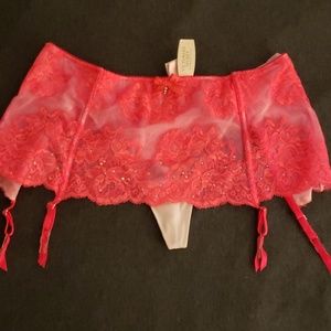 Victoria's Secret Garter Belt, Size Medium (NWT)